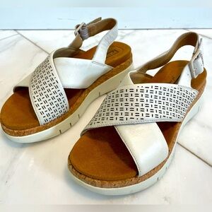 Pikolinos, women’s 5.5-6 euro 36, cream and tan leather platform summer sandals